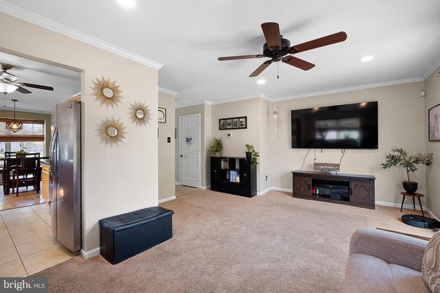 88 LOUIS JAMES CT, Aston, PA 19014