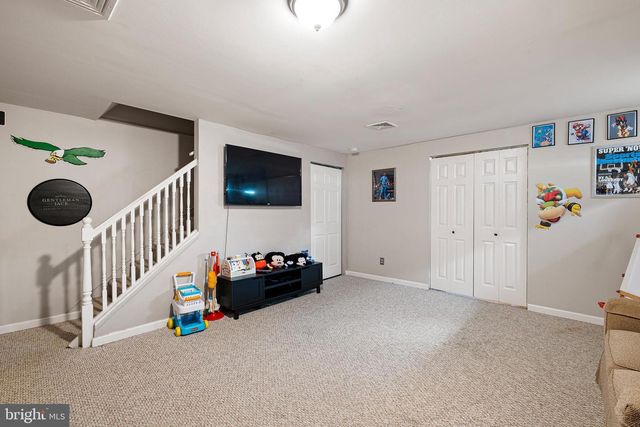 88 LOUIS JAMES CT, Aston, PA 19014