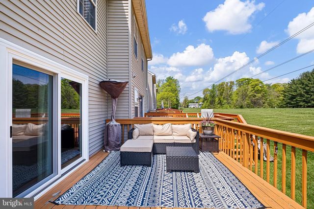 88 LOUIS JAMES CT, Aston, PA 19014