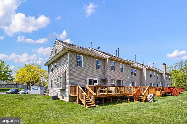 88 LOUIS JAMES CT, Aston, PA 19014