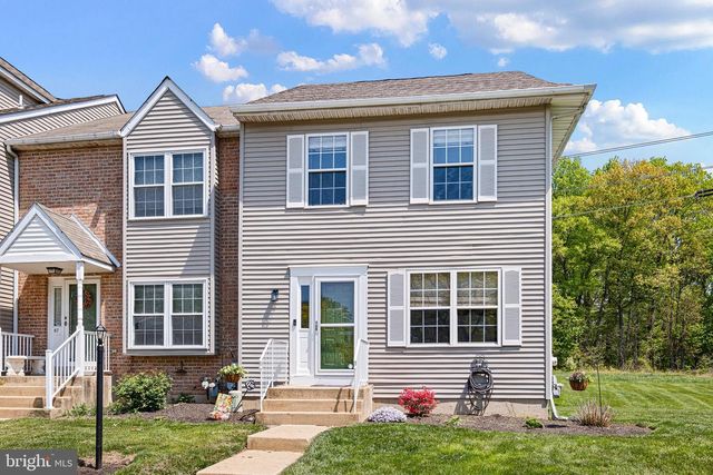 88 LOUIS JAMES CT, Aston, PA 19014