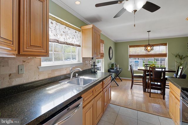 88 LOUIS JAMES CT, Aston, PA 19014
