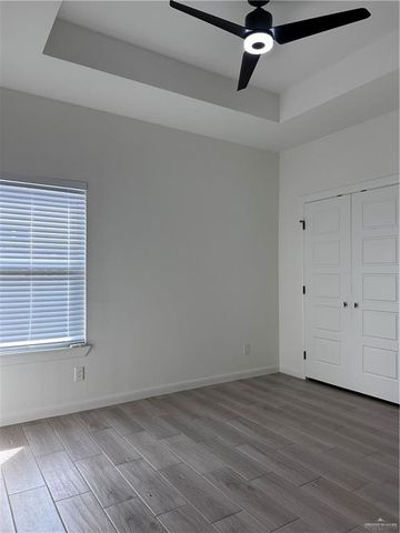 10925 N Sugar Bear Drive, Edinburg, TX 78541