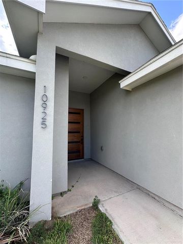 10925 N Sugar Bear Drive, Edinburg, TX 78541