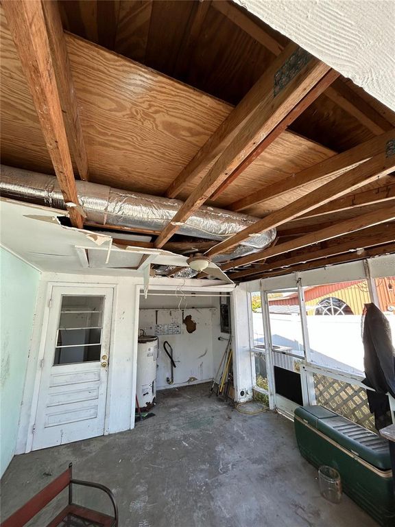 Image 24 of property listing at 8290 OSPREY ROAD, Englewood, FL 34224