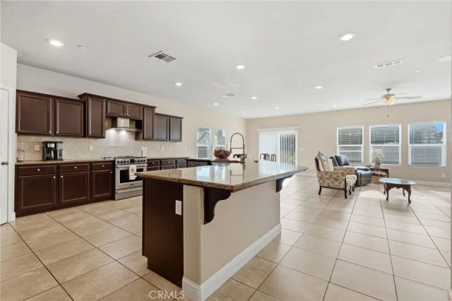 3725 W Clinton, Visalia, CA 93291