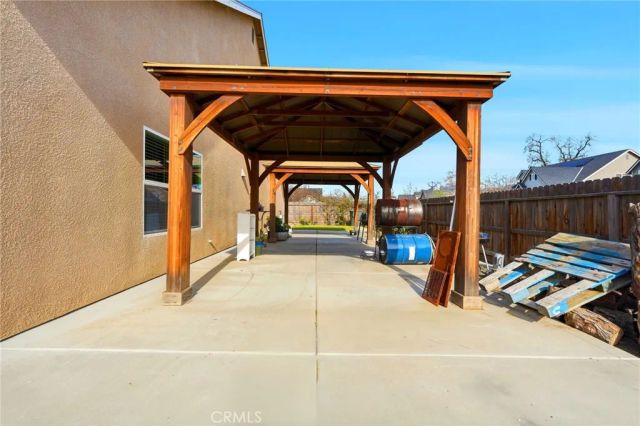 3725 W Clinton, Visalia, CA 93291