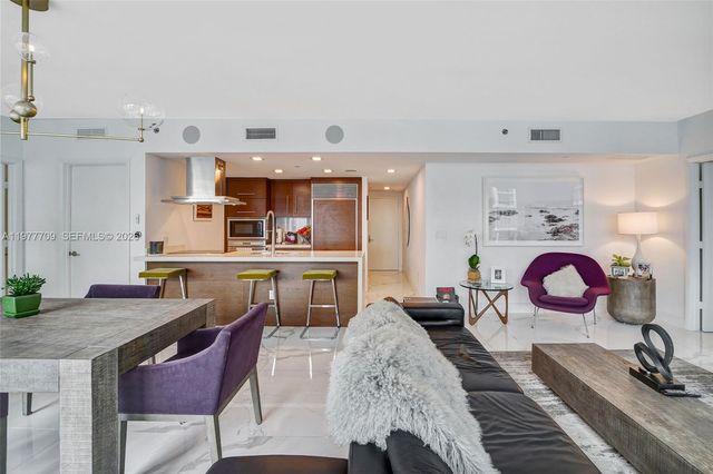 495 Brickell Ave 2804, Miami, FL 33131