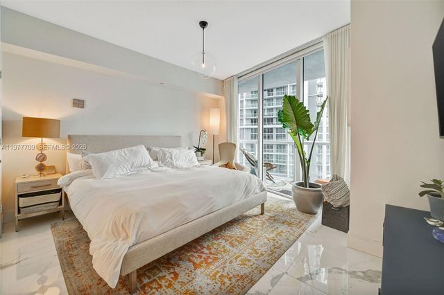 495 Brickell Ave 2804, Miami, FL 33131