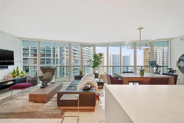 495 Brickell Ave 2804, Miami, FL 33131