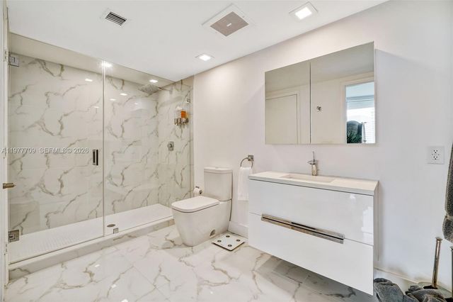 495 Brickell Ave 2804, Miami, FL 33131