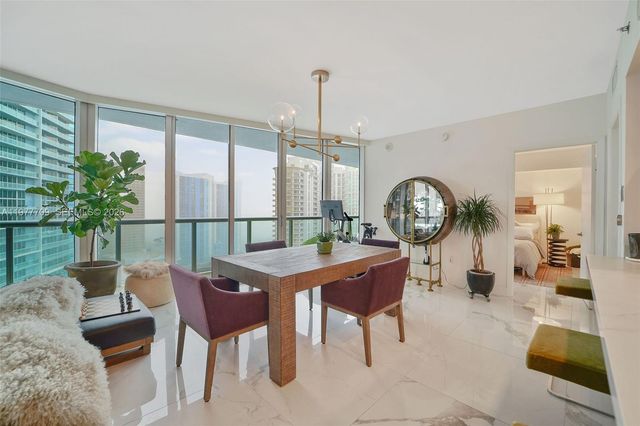495 Brickell Ave 2804, Miami, FL 33131