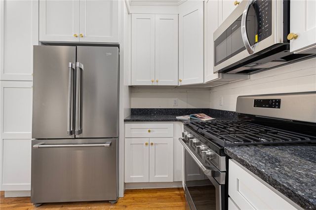 43 Chapin Avenue 4, Providence, RI 02909