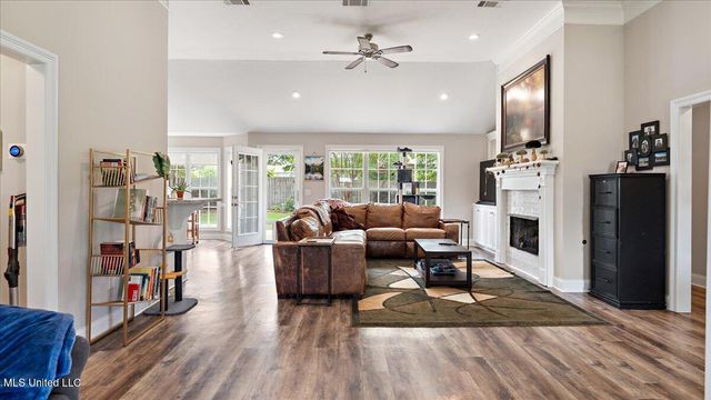 357 Kings Ridge Circle, Brandon, MS 39047