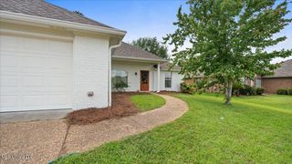 357 Kings Ridge Circle, Brandon, MS 39047