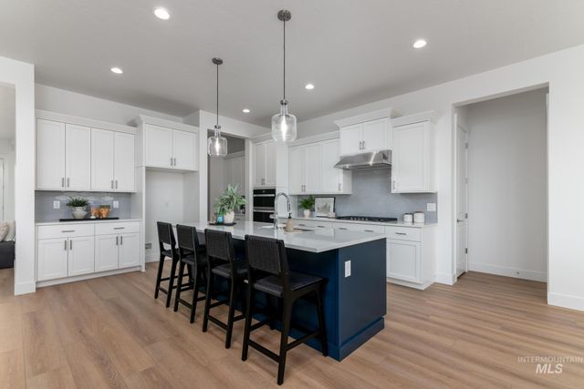 5318 Sparky Ave, Caldwell, ID 83607