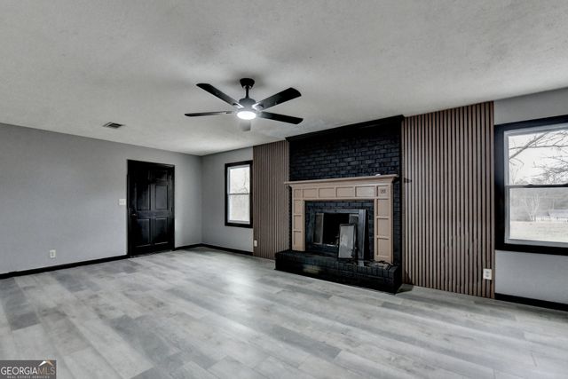 2377 Centerville Rosebud Road, Loganville, GA 30052