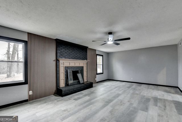 2377 Centerville Rosebud Road, Loganville, GA 30052