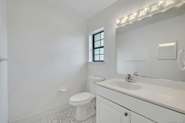 62 Somerset Drive, Suffern, NY 10901