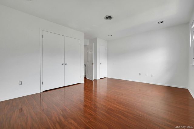 62 Somerset Drive, Suffern, NY 10901