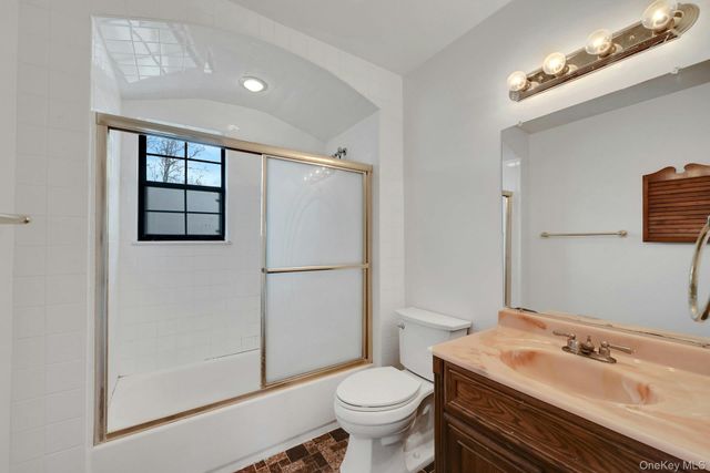 62 Somerset Drive, Suffern, NY 10901