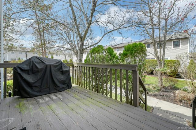 62 Somerset Drive, Suffern, NY 10901