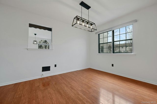 62 Somerset Drive, Suffern, NY 10901