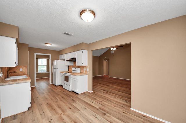 35 N Morningwood Court, The Woodlands, TX 77380