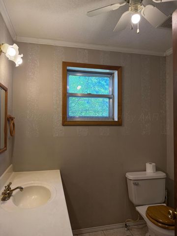 507 Ave B SE, Childress, TX 79201