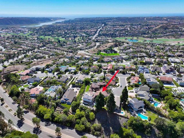 6817 Vianda Ct Court, Carlsbad, CA 92009