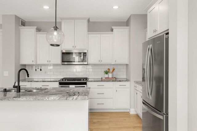 10732 39th Street N, Lake Elmo, MN 55042