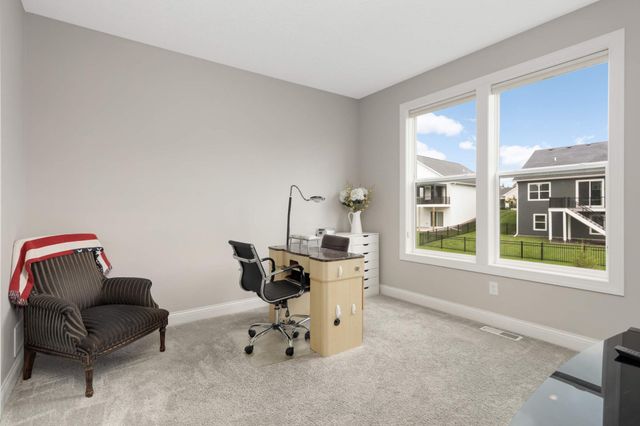 10732 39th Street N, Lake Elmo, MN 55042