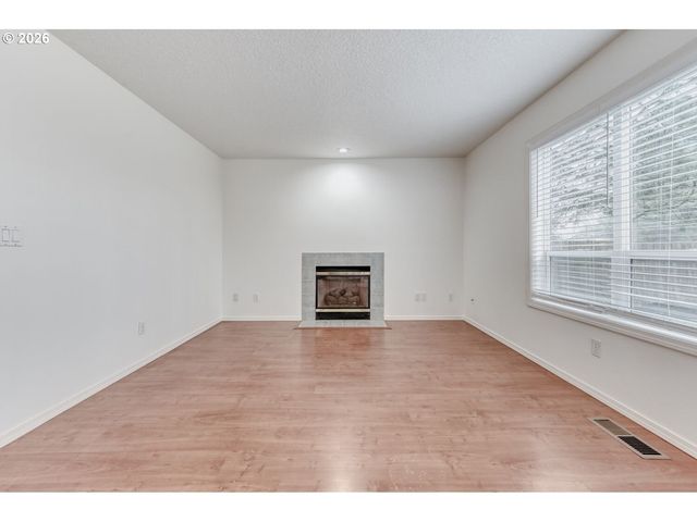 5286 Nw WAHKEENA Ln, Portland, OR 97229