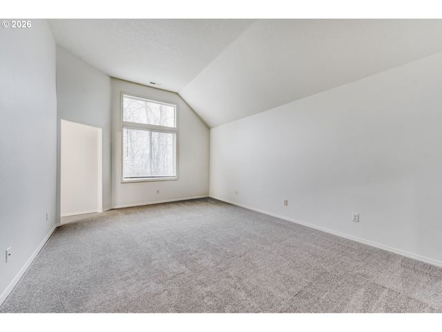 5286 Nw WAHKEENA Ln, Portland, OR 97229