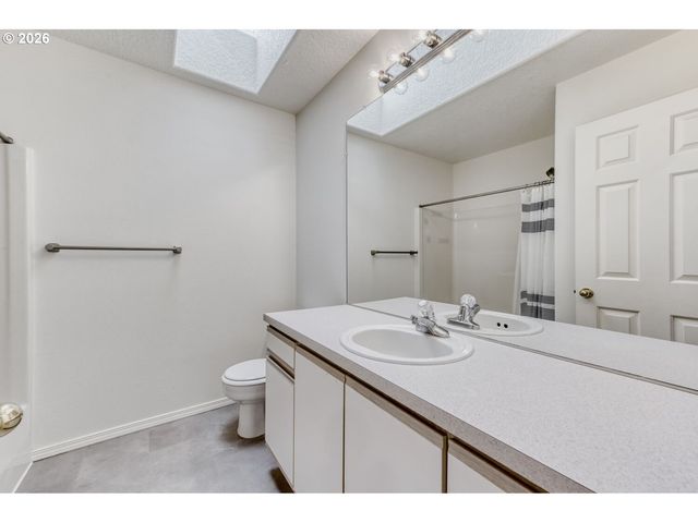 5286 Nw WAHKEENA Ln, Portland, OR 97229