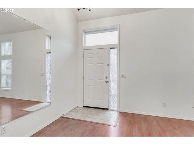 5286 Nw WAHKEENA Ln, Portland, OR 97229