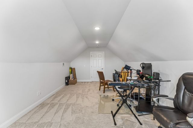 3020 Fernwood Ln, Columbia, TN 38401