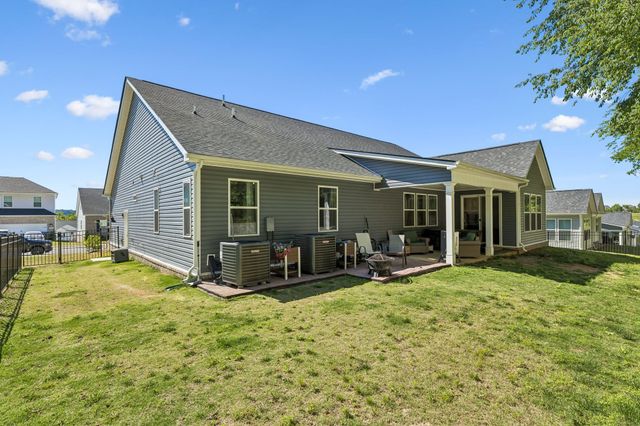 3020 Fernwood Ln, Columbia, TN 38401