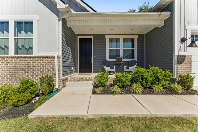 3020 Fernwood Ln, Columbia, TN 38401