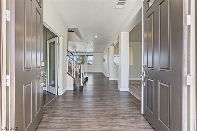 5528 Ambrosia Stream Avenue, Las Vegas, NV 89131