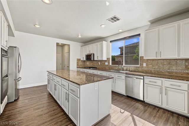 5528 Ambrosia Stream Avenue, Las Vegas, NV 89131