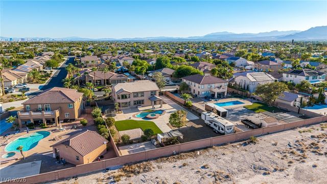 5528 Ambrosia Stream Avenue, Las Vegas, NV 89131