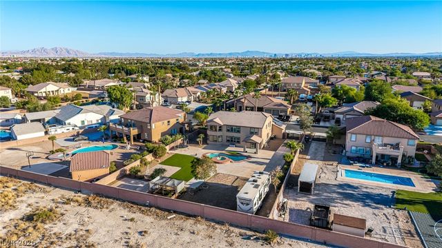 5528 Ambrosia Stream Avenue, Las Vegas, NV 89131
