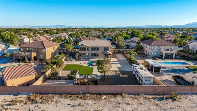 5528 Ambrosia Stream Avenue, Las Vegas, NV 89131