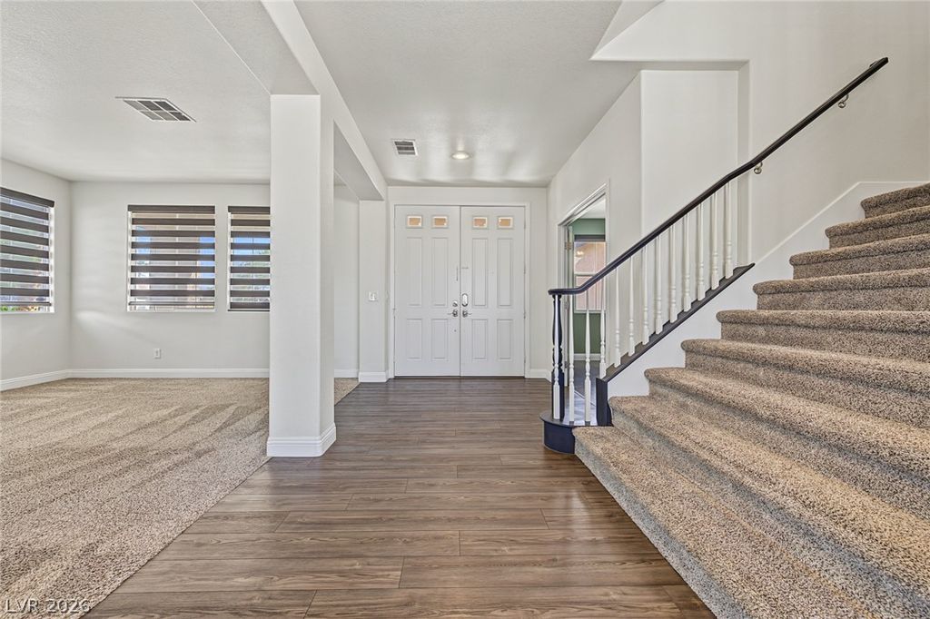 5528 Ambrosia Stream Avenue, Las Vegas, NV 89131 — photo 4