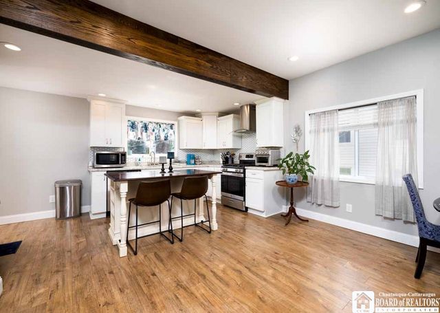 15 Robinson Street, Hanover, NY 14136