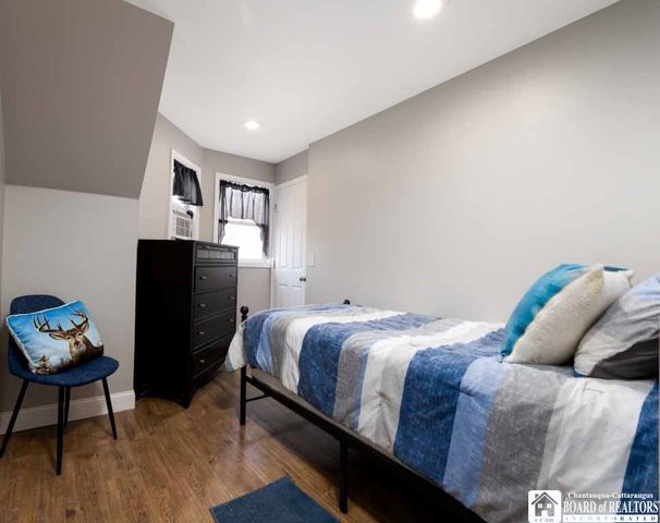 15 Robinson Street, Hanover, NY 14136