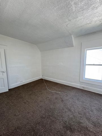 1303 Root Street, Flint, MI 48503