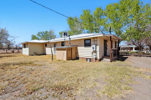 397 Jarales Road, Jarales, NM 87023