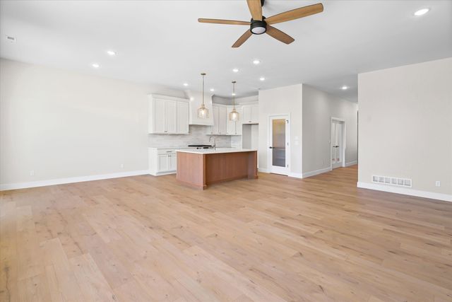 5367 ATHENA DR, Columbia, MO 65203